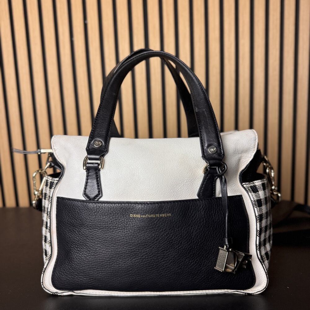 DVF Diane von Furstenberg Leather Satchel vintage 2015 collection